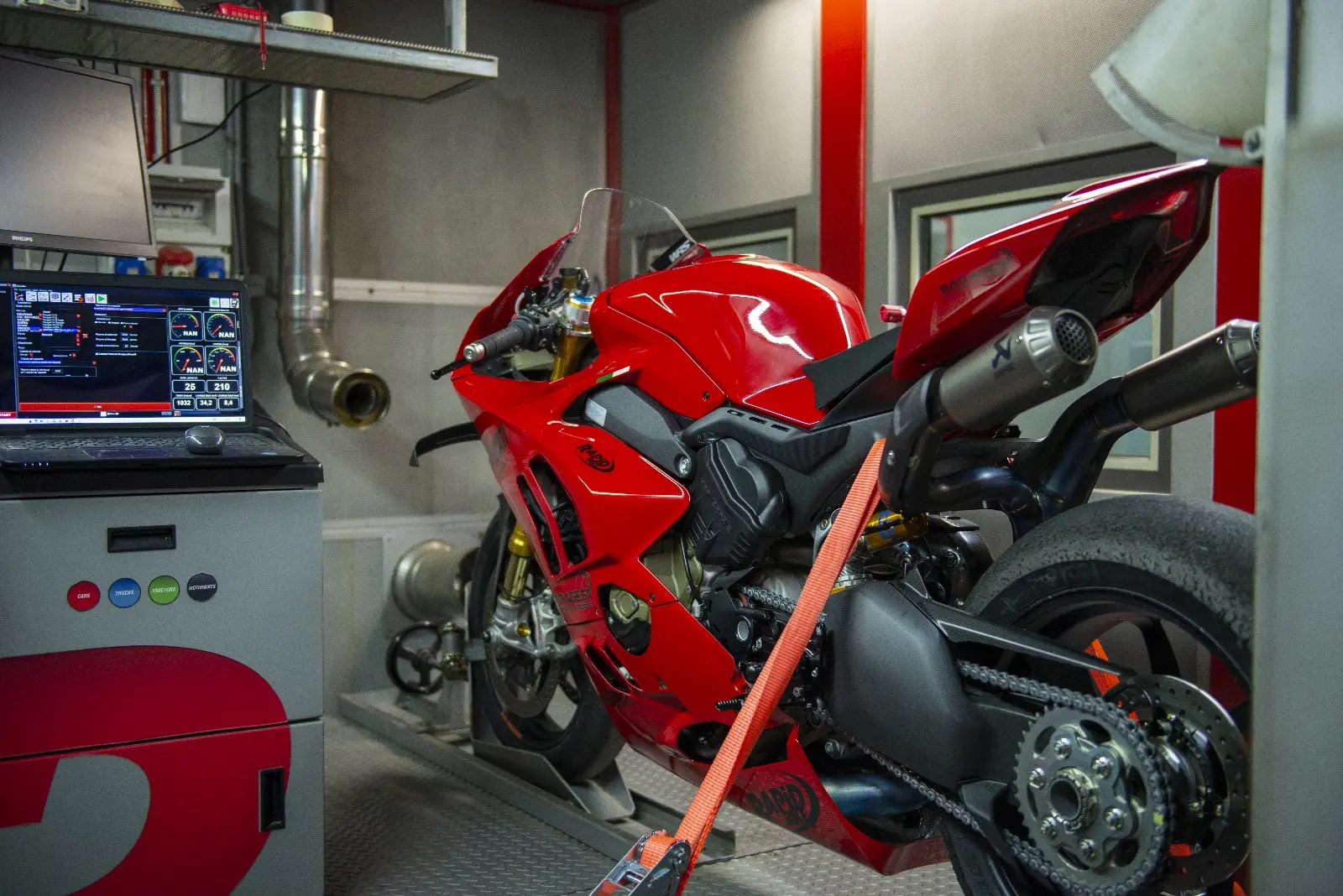 Potencia tu Moto al Máximo: Descubre Nuestro Banco de Potencia DynoBike